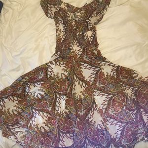 Short Sleeve Peasant Dress w/ Bouffant Skirt & Maroon,Gold,Green, & Blue Design